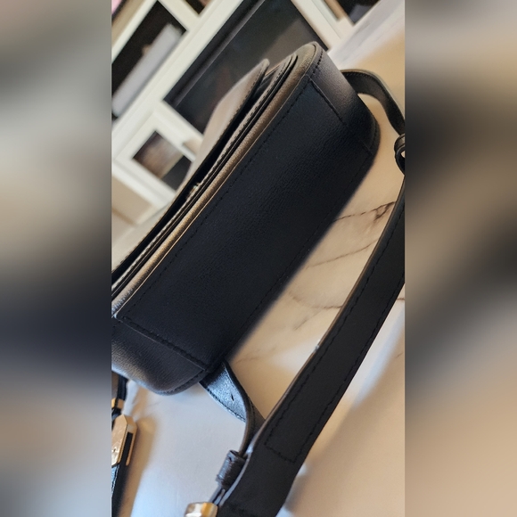 Rarely Used Marc Jacobs Crossbody with Tag - Picture 13 of 14